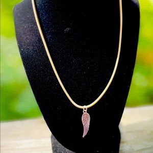 Single Wing Charm Necklace